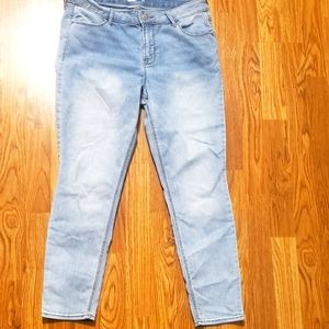 Old Navy Super Skinny Ankle Jeans